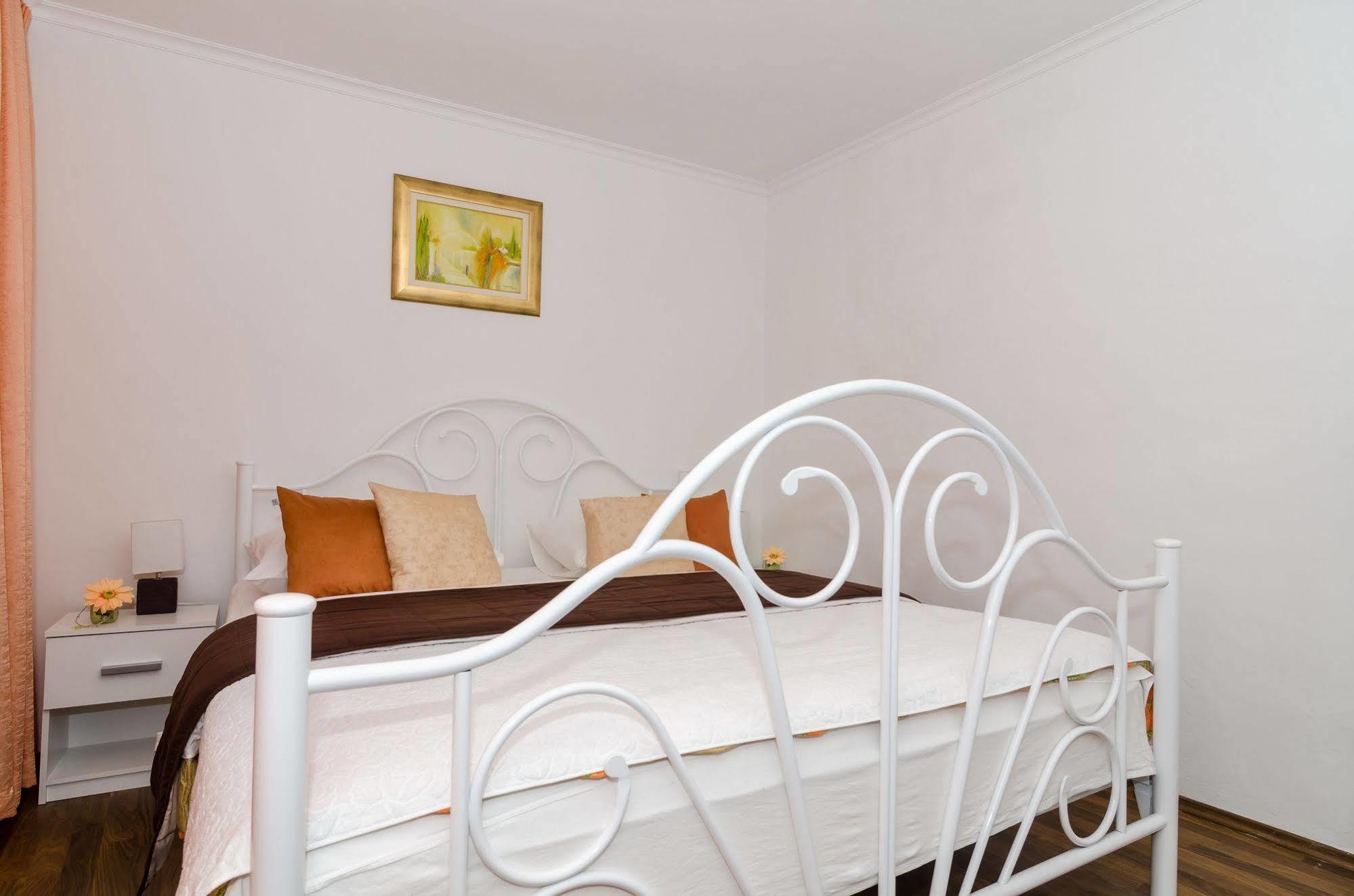 Apartments Minerva Dubrovnik Bagian luar foto