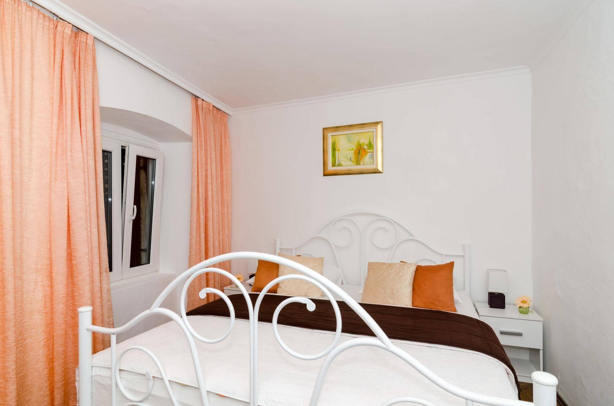 Apartments Minerva Dubrovnik Bagian luar foto